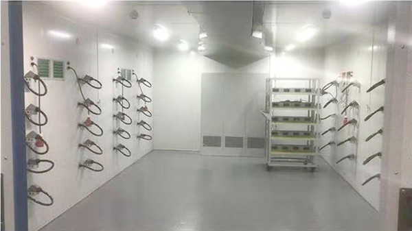 1722473044126209.jpg 負載老化房.jpg